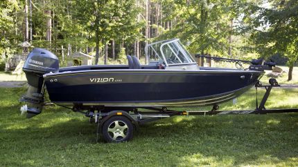 Vizion 470s on trailer