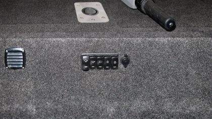 VIZION 440RS Control Switches