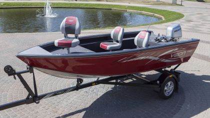 Boat VIZION 440RS Red TIKI Trailer