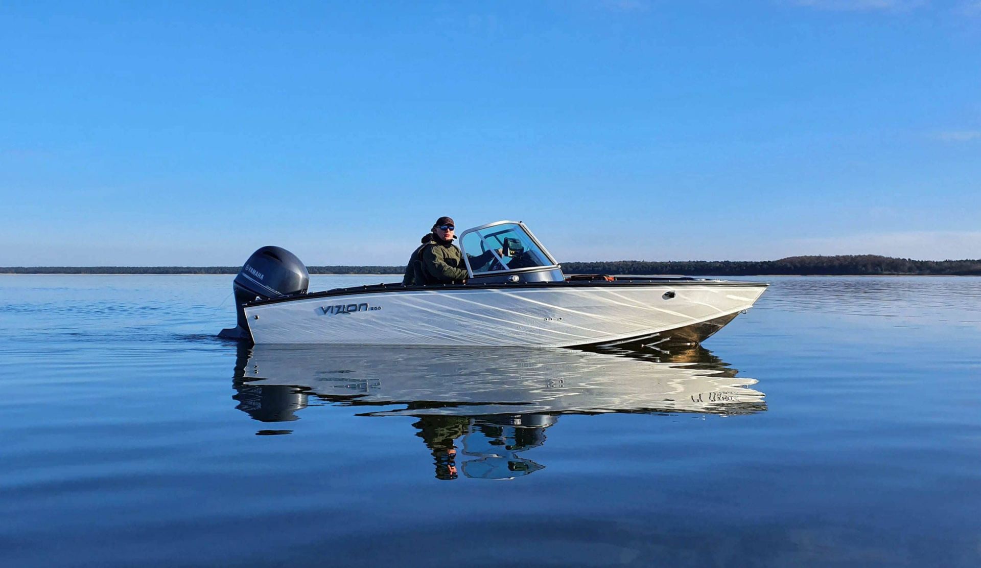 Boat VIZION 500 Orange Chrome