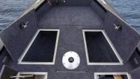 vizion boat 600 front compartments