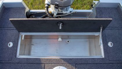 Boat VIZION 470 Aerator 80 l