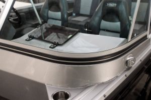 Boat VIZION 470 Detail