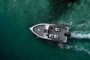 Boat VIZION 600 Green Chrome