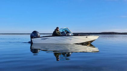 Boat VIZION 500 Chrome White