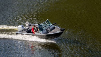 Boat VIZION 440CS Black