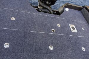 vizion boat 600 rear compartments