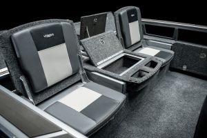 MOTORBOAT VIZION 560 interior
