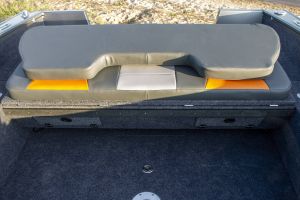 Boat VIZION 500 Seats Closed