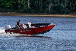 Boat VIZION 440RS Red