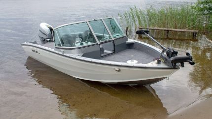 Boat VIZION 470 White Chrome