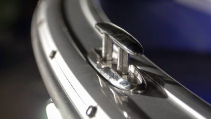 Boat VIZION 470 Retractable Cleat