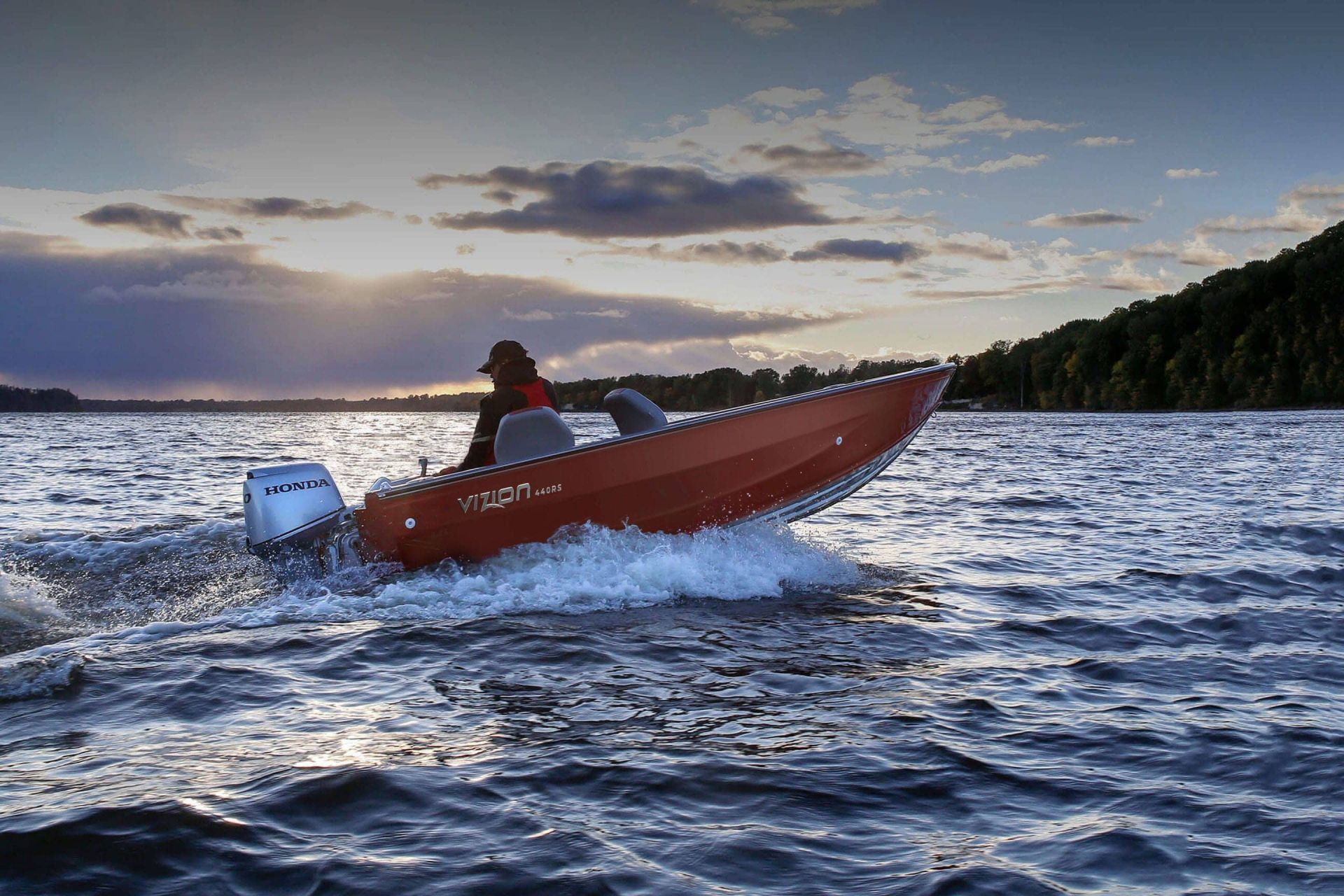 Aluminium Motorboat VIZION 440rs 01