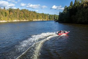 Boat VIZION 440RS Red