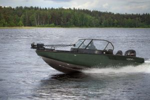 Boat VIZION 600 Green Chrome