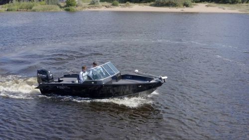 vizion boat 560 black