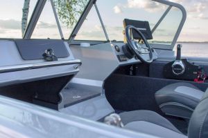 Boat VIZION 470 Wheeling