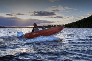 Boat VIZION 440RS Red