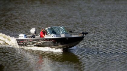 Boat VIZION 440CS Black