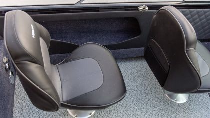 vizion boat 600 seats