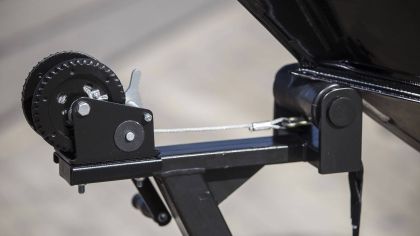 Boat VIZION 440CS Affixment to the Trailer