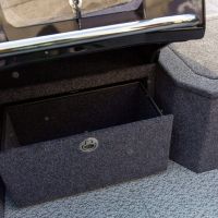 vizion boat 600 console compartment