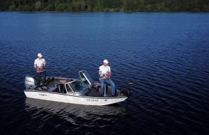 Boat VIZION 470 fishing fishboat
