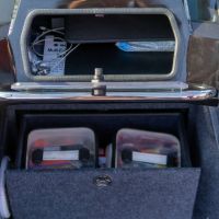 vizion boat 560 console compartments