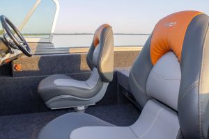 Boat VIZION 500 Front Seats