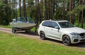 Boat VIZION 470 White Trailer