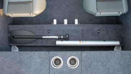 Boat VIZION 470 Rear Bottom Compartment