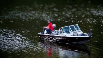 Boat VIZION 440CS Black