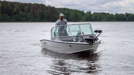 Boat VIZION 470 White Chrome