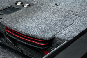 MOTORBOAT VIZION 650 interior