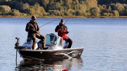 Boat VIZION 440CS Black