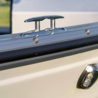 Sis&auml;&auml;nvedett&auml;v&auml; knaappi