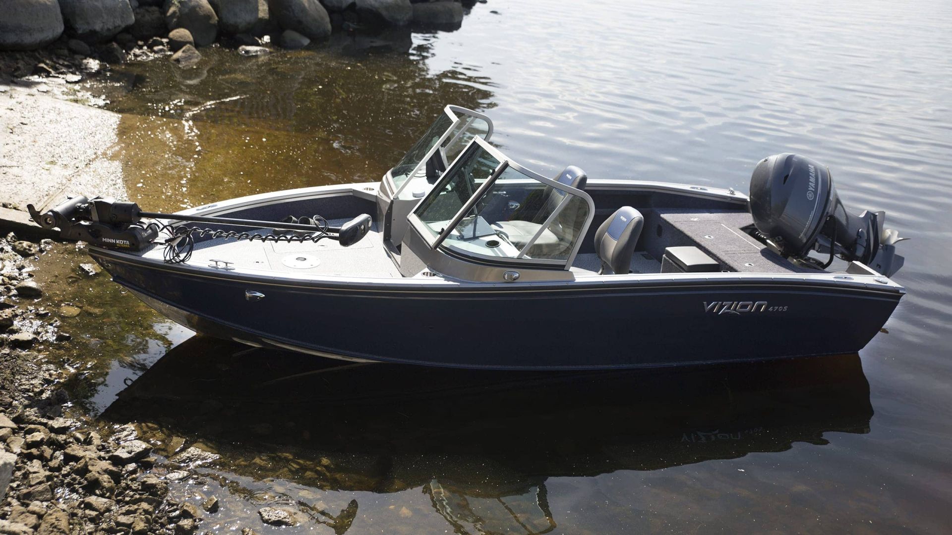 Boat VIZION 470s Blue Chrome