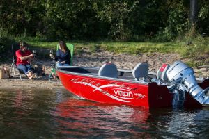 Boat VIZION 440RS Red