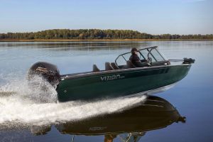 Boat VIZION 600 Green Chrome