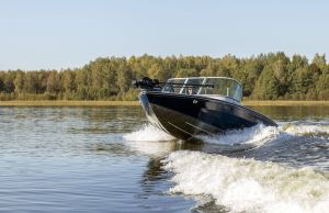 Boat VIZION 470 Blue Chrome
