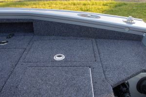Boat VIZION 470 T-Slot & Top Light