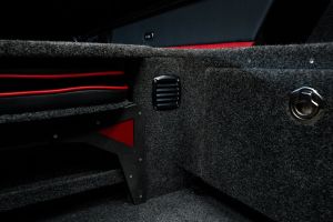 MOTORBOAT VIZION 650 interior