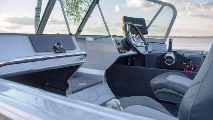 Boat VIZION 470 Wheeling