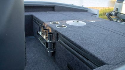 Boat VIZION 470 Rear seats and Spinning Holders