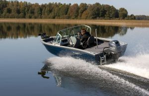 Boat VIZION 470 Blue Chrome