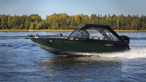 Boat VIZION 600 Green Chrome