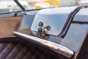 vizion boat 600 glove compartment